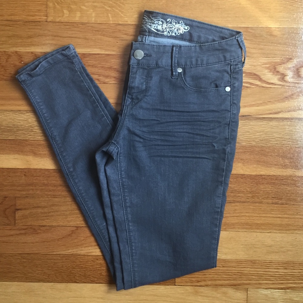 NWOT. Express Charcoal Skinny Jeans.