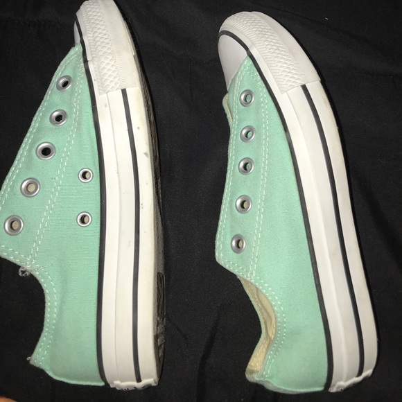 Converse - Picture 2 of 4