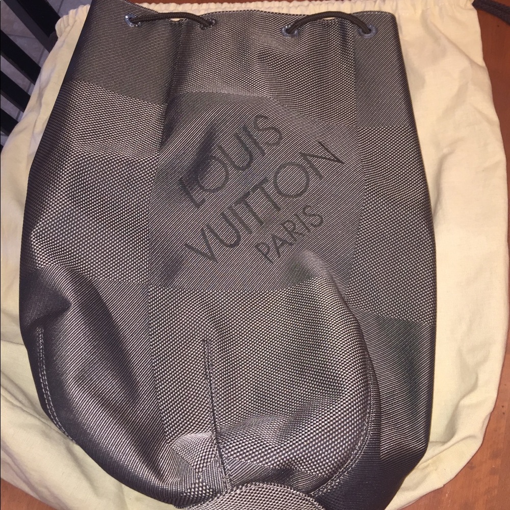Louis Vuitton bag - authentic