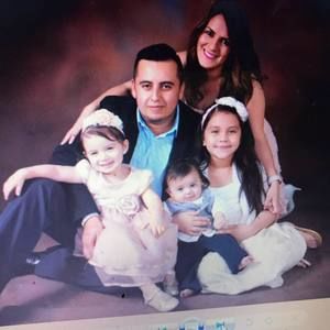 Meet your Posher, Luis y rosalia