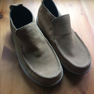 Men’s Reef suede slip-on sneakers