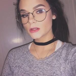 Meet your Posher, Lauryn