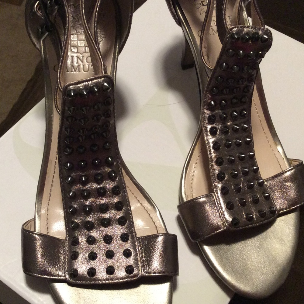 Vince camuto heel