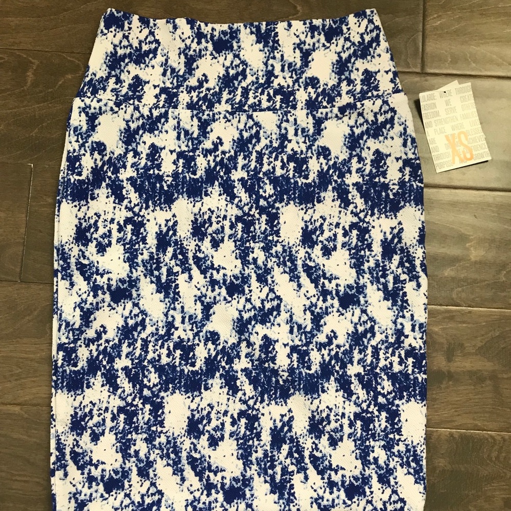 LuLaRoe XS Cassie Skirt