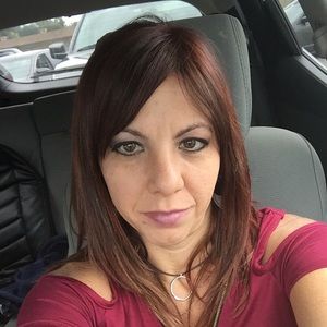 Meet your Posher, Connie