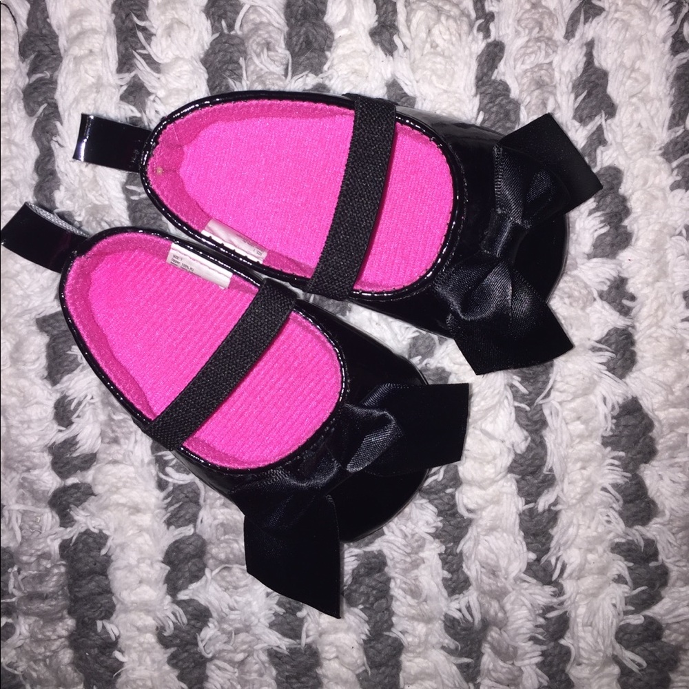 Patent leather crib shoes