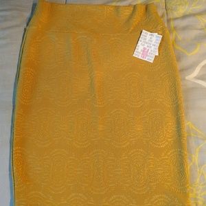 Bnwt LuLaRoe Medium Cassie