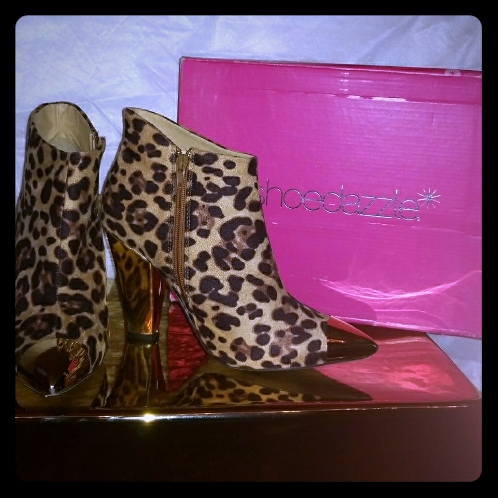 Ankle boots