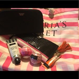 Victoria secret bath bombs bundle