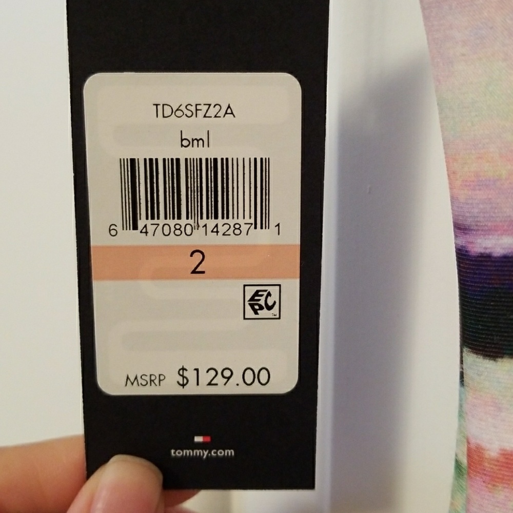 Dress - Picture 3 of 3