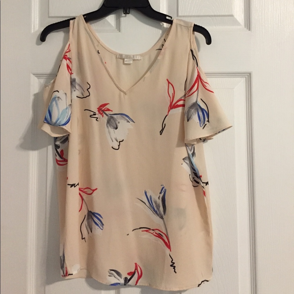 C&E Blush cold shoulder top size XS