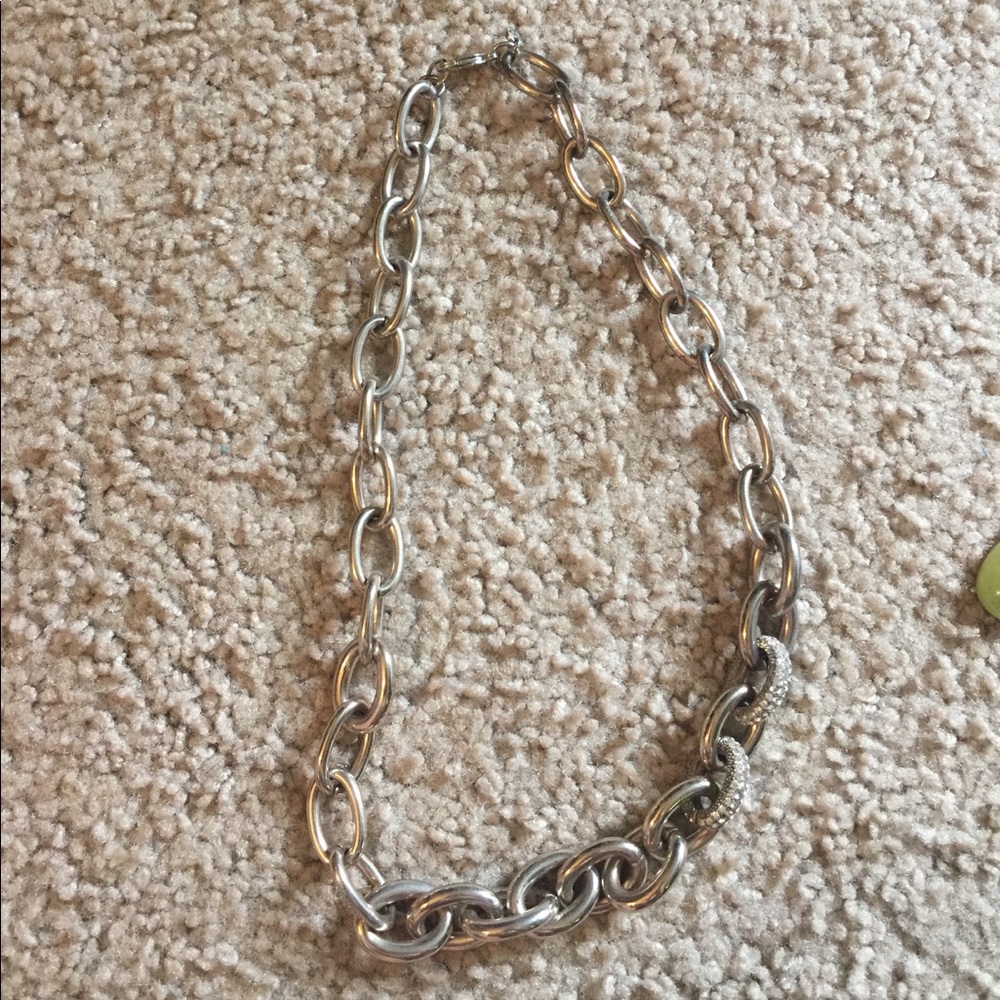 Chain link necklace