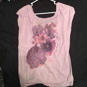 american eagle t-shirt