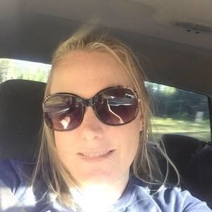 Meet your Posher, Dana