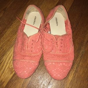 Women's Xhilaration Canvas Lace Oxfords Size 8
