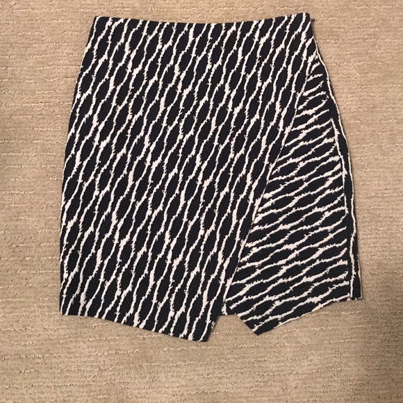 Navy/White Ann Taylor Loft Skirt Size XXS - Picture 1 of 3