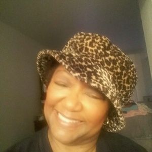 Meet your Posher, Rhonda