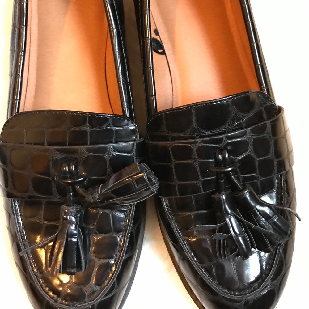 H & M flats