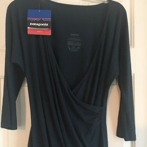 NWT Patagonia slim fit wrap top