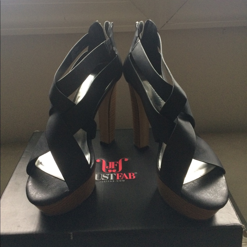 “Hazel” sandals from JustFab