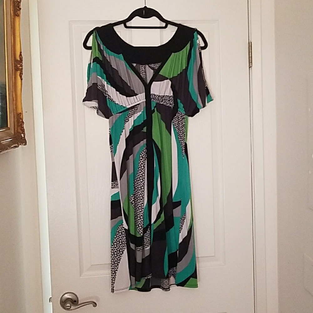 Geometric print stretch dress size sm-med
