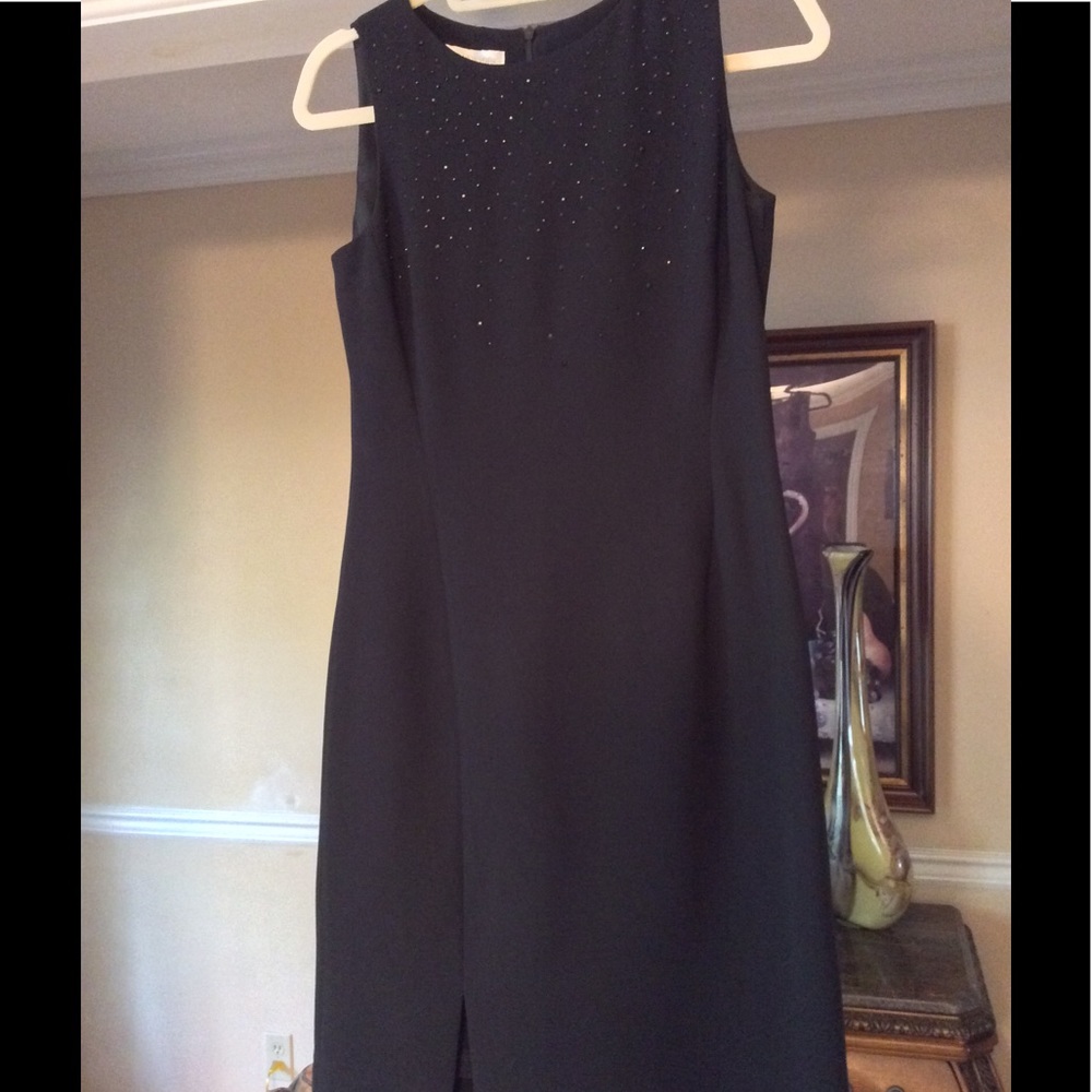 The perfect "little black dress"