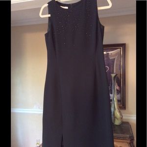 The perfect "little black dress"