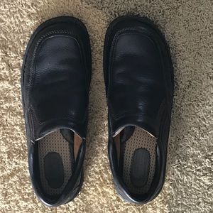 Born slip-on Oxford shoes