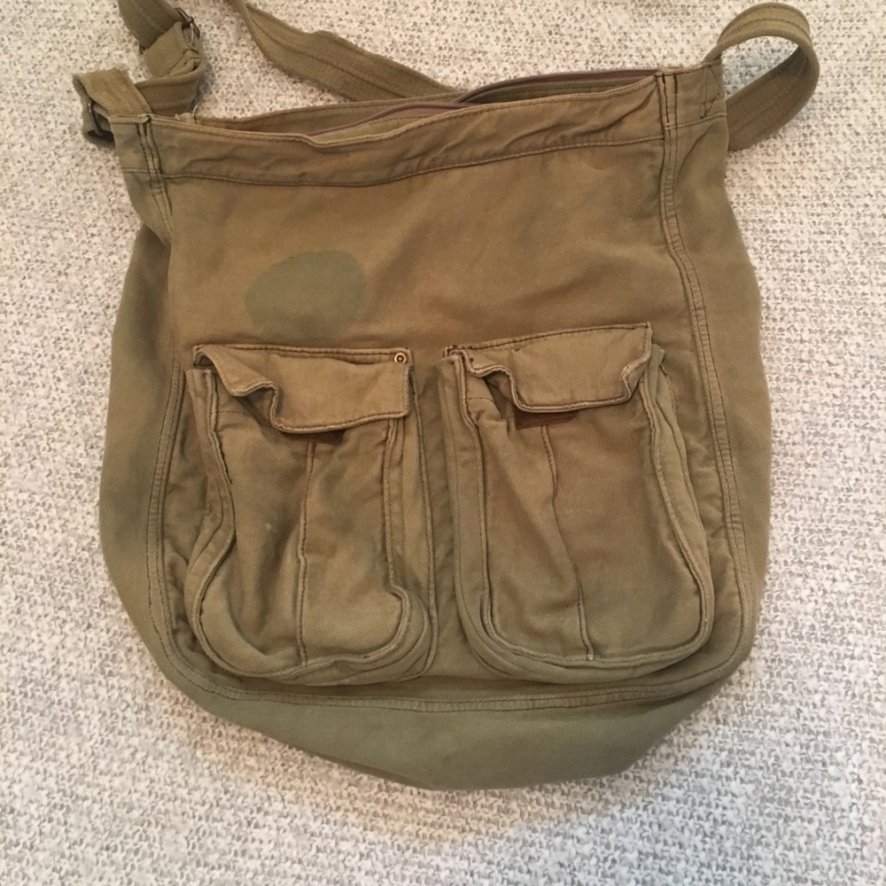 Military style purse