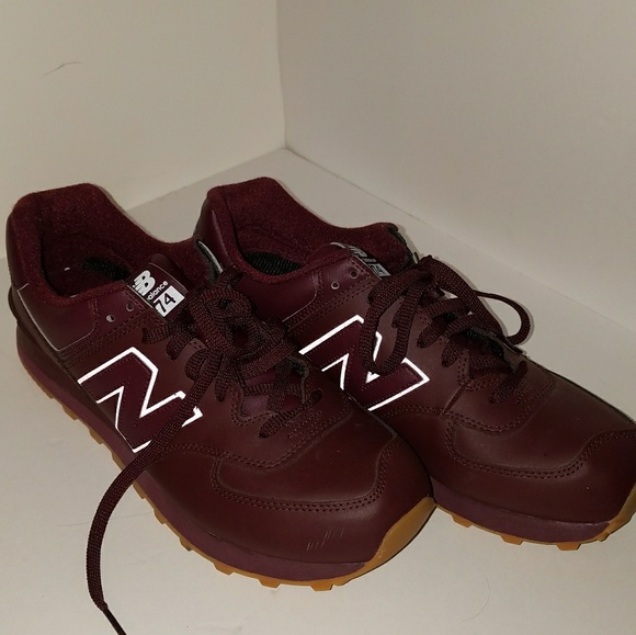 New Balance Other - New balance maroon 574