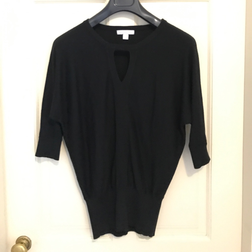 Black Half-sleeve Keyhole Knit Batwing/Dolman EUC
