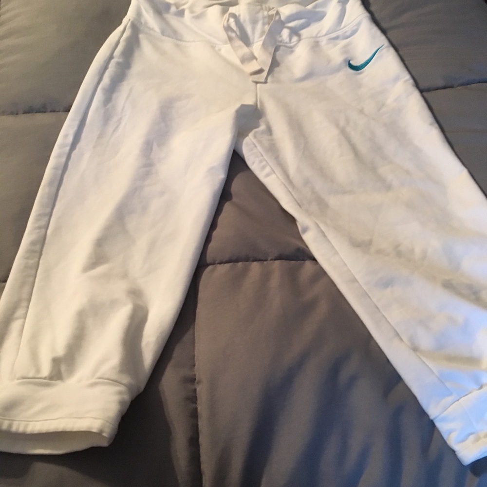 Nike brand work out pants. Size med