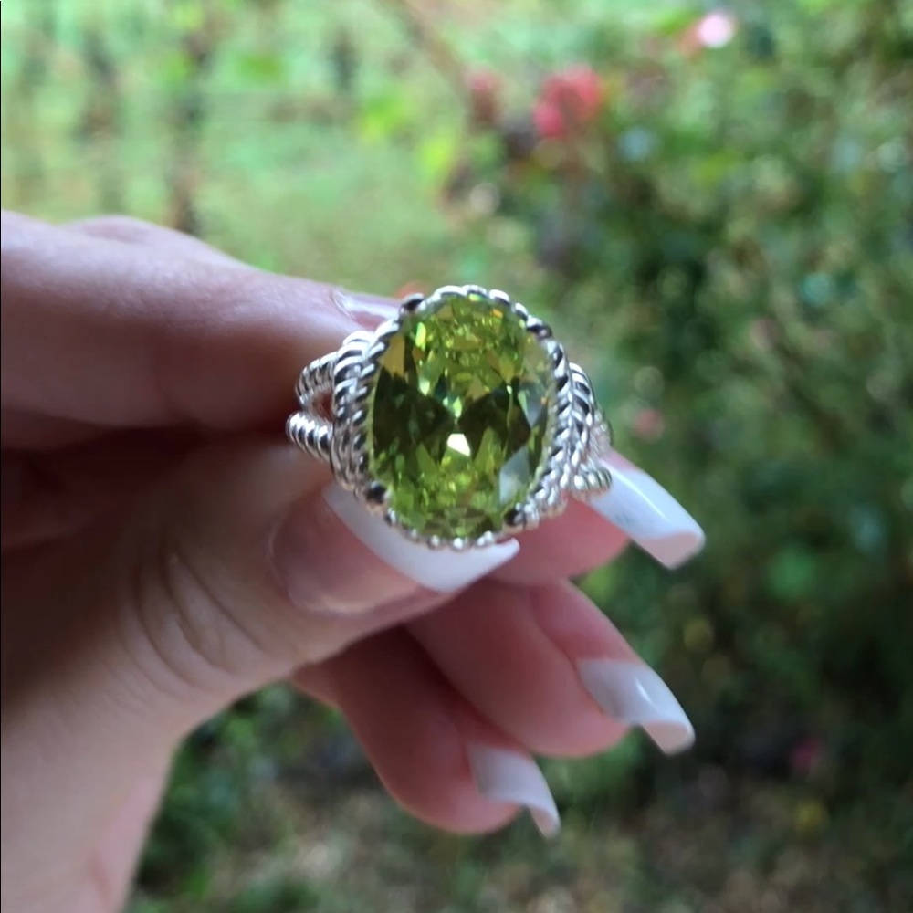 Avon Bold CZ Rope Ring