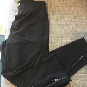 Men's Lululemon, size M Surge DWR pant. Like NEW!