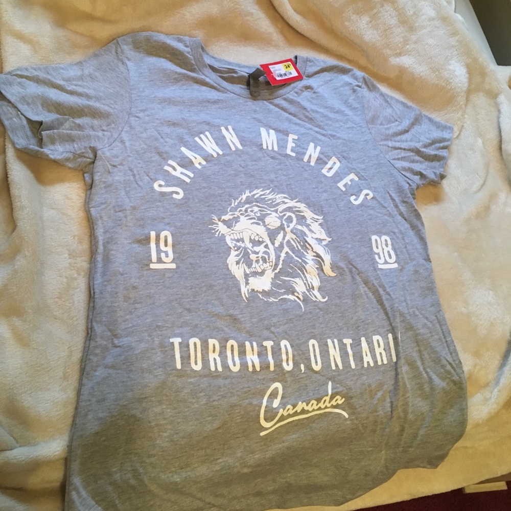 Shawn Mendes shirt