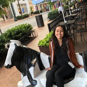 Meet your Posher, Jessica