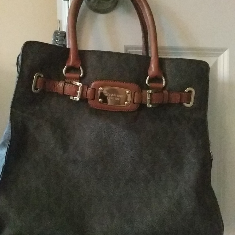 Authentic Michael Kors purse