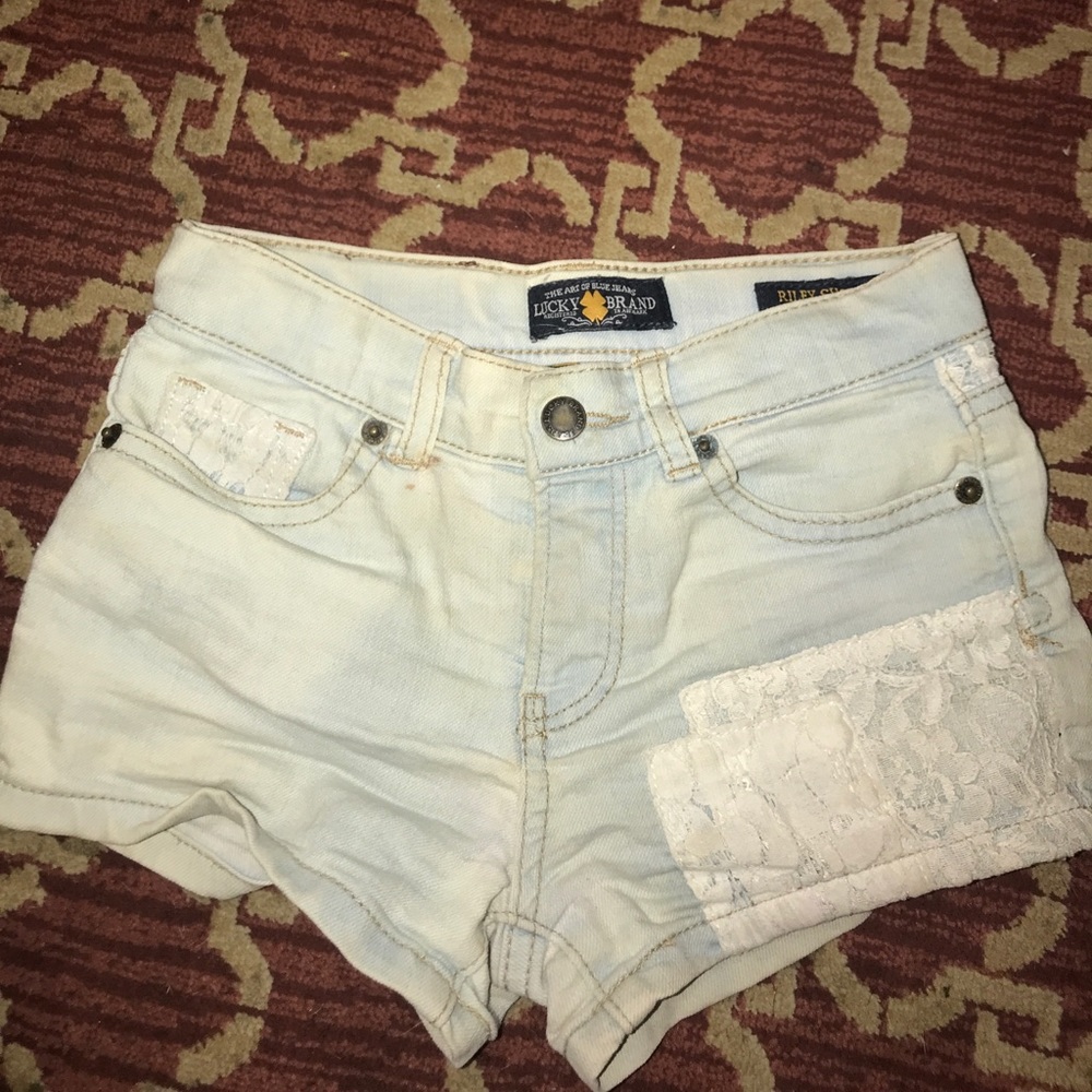Lucky brand lace appliqués girl jean Riley short 6