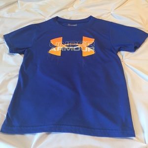 Boys UA heat gear T