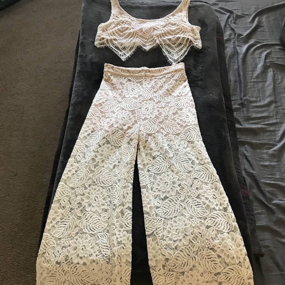 Sexy two pieces lace set. Perfect outfit to go out