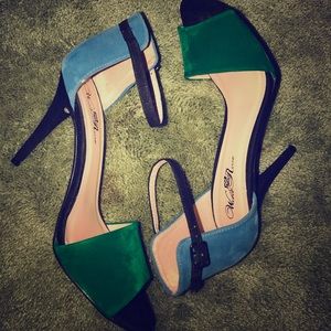 Colorblock sandals👡