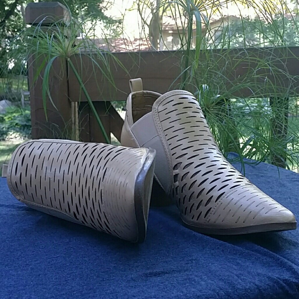 Qupid Booties - image 2