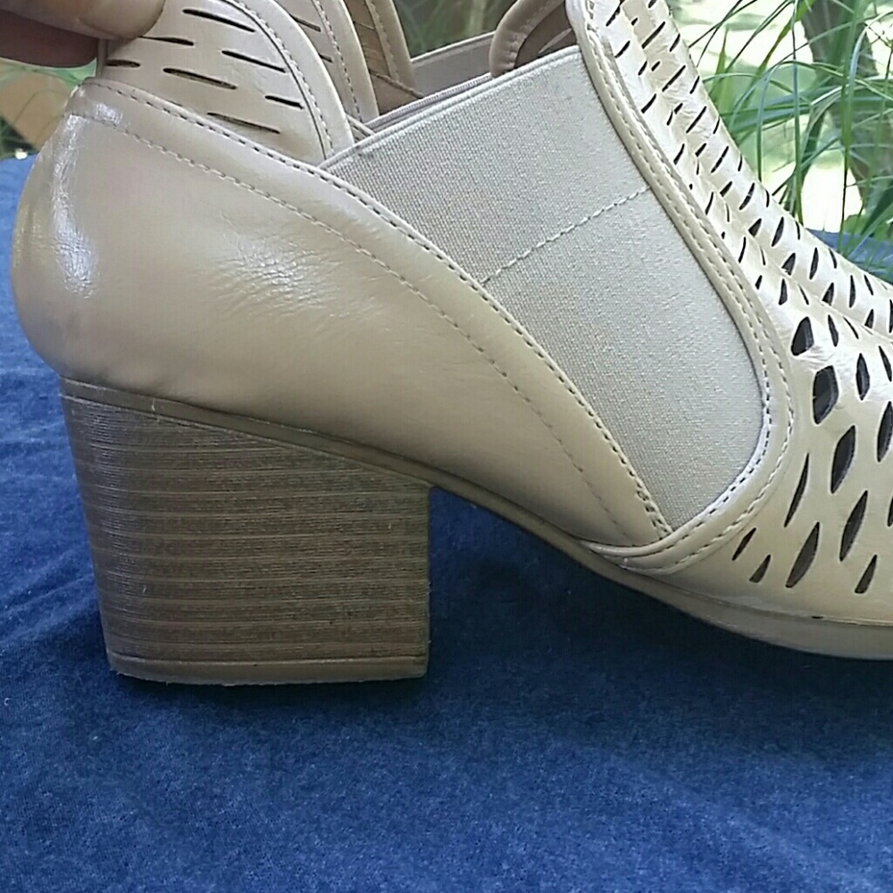 Qupid Booties - image 6