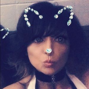 Meet your Posher, Korri