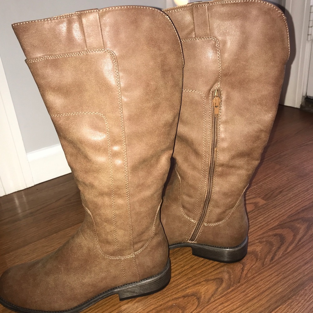 Ladies Boots 👢