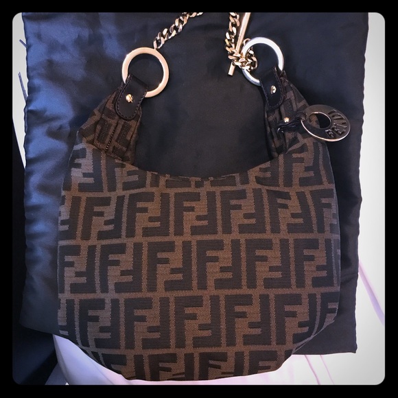 Beautiful FENDI hand bag - Picture 1 of 4
