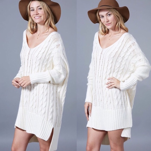 Last 1️⃣ White Oversized Cable Knit Sweater - Picture 2 of 8