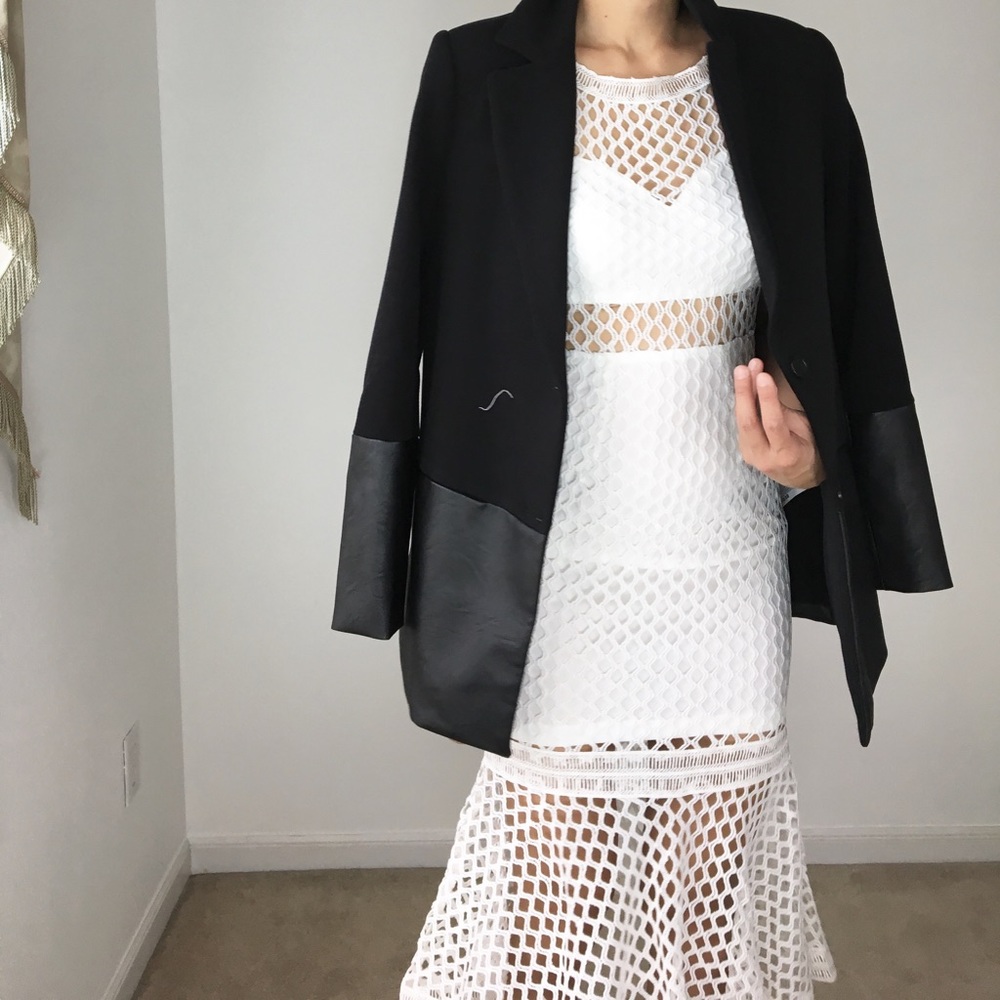 Vineyard perforated midi dress - Picture 3 of 3