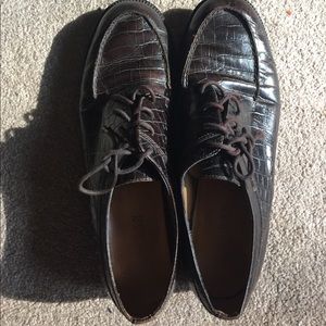 Absolutely gorgeous vintage Ralph Lauren loafers.