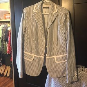Women’s suit
